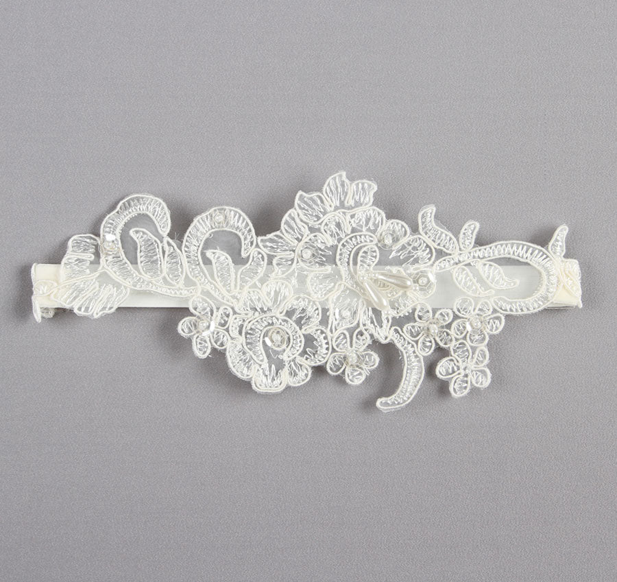 Aria Appliqué Garter
