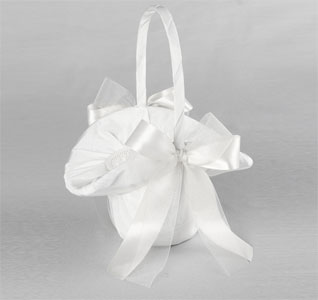 Tres Beau Flower Girl Basket