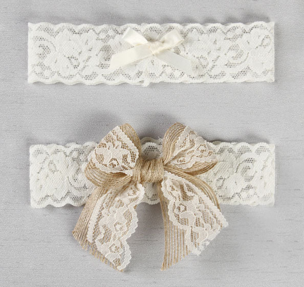 Country Romance Bridal Garter Medium / Ivory