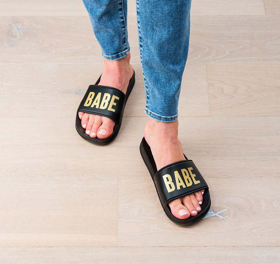 Women&#39;s Slide Sandals - Babe