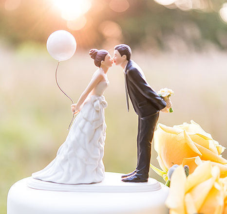 Balloon Kiss Bride &amp; Groom Cake Topper